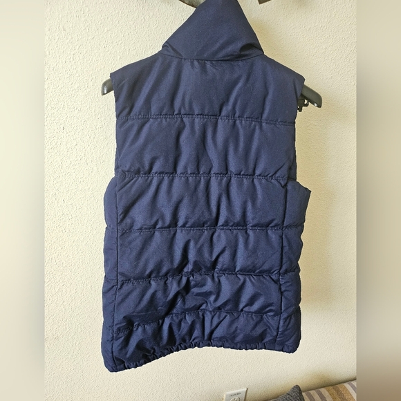 Old Navy Women's Blue Puffer Casual Travel Winter Outdoor Vest Size M. - Picture 6 of 10